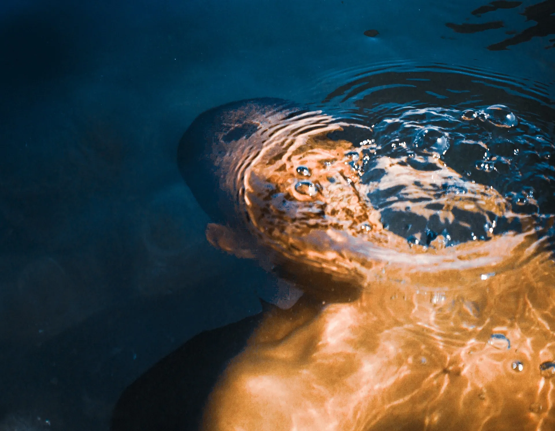 Sena ibaian ito ginenekoa: hurbilpen bat suizidioa ulertzeko modura